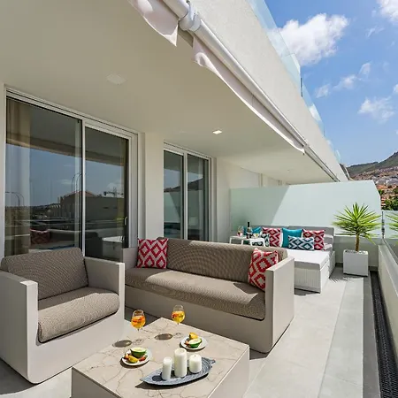 Modern New Terrazas De Costa Adeje. Heated Pool, Big Terrace And Private Parking 아데제