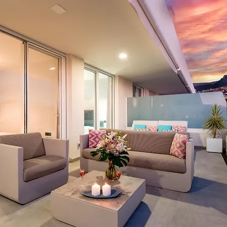 Modern New Terrazas De Costa Adeje. Heated Pool, Big Terrace And Private Parking 아데제