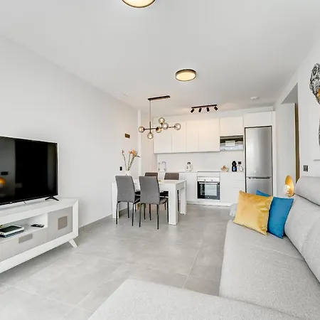 Appartement Modern New Terrazas De Costa Adeje. Heated Pool, Big Terrace And Private Parking *